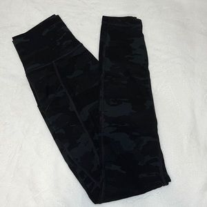 Alphalete Surface Pocket Leggings